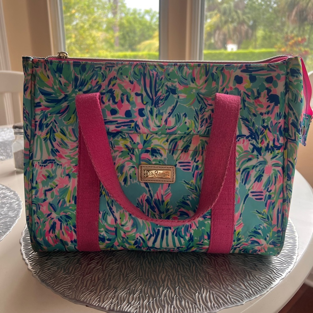 Lilly Pulitzer Vibrant Pink and Blue Lunchbag